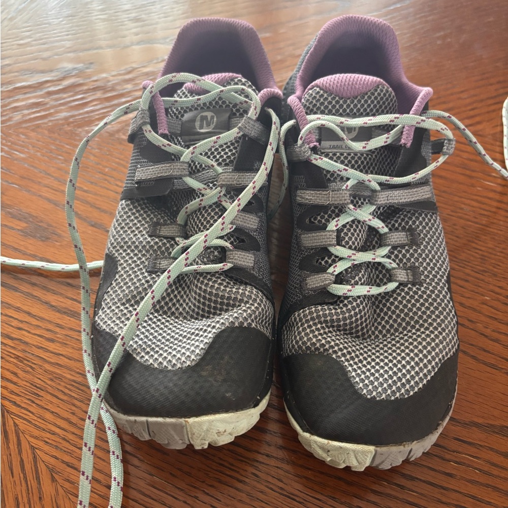 Merrell Women's Gray and Purple Athletic Shoes